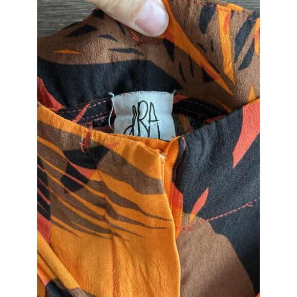 dRA Anthropologie floral Wide Leg Belted Pants resort vacation Size Medium - Picture 5 of 10